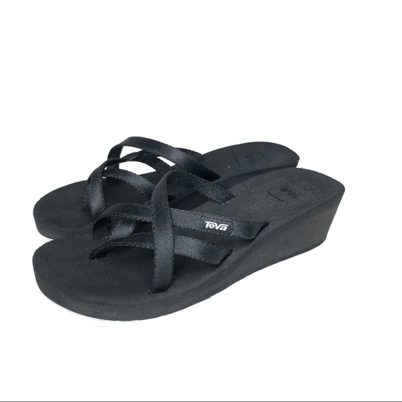 black platform tevas